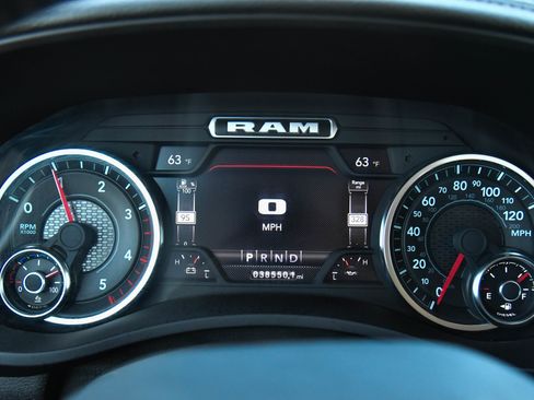 Used 2024 RAM 2500 Laramie image 35