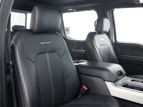 Used 2016 Ford F150 Platinum w/ Equipment Group 701A Luxury AWD/4WD image 33