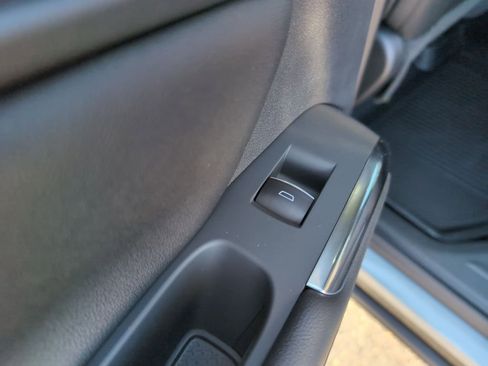 New 2026 Chevrolet Traverse RS image 11