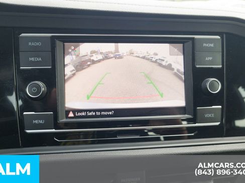 Used 2024 Volkswagen Jetta SE image 24