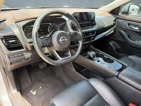 Used 2022 Nissan Rogue SL w/ SL Premium Package FWD image 4