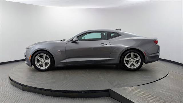 Used 2019 Chevrolet Camaro LT RWD image 3