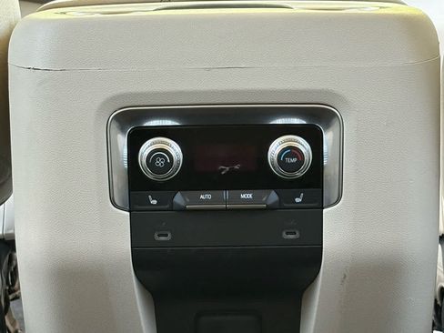 Used 2021 GMC Yukon Denali AWD/4WD image 26