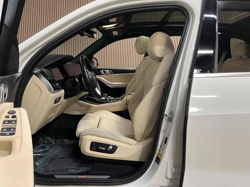 Used 2019 BMW X5 xDrive40i w/ Convenience Package AWD/4WD image 5