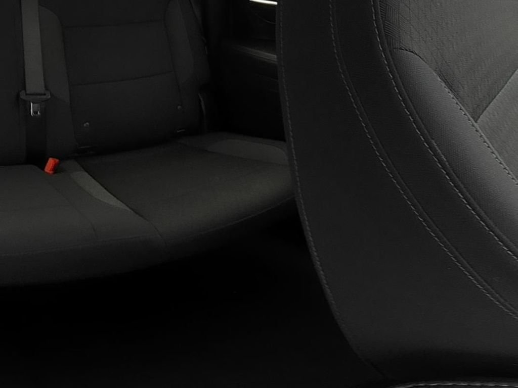 Used 2025 Chevrolet Silverado 1500 LT AWD/4WD image 14
