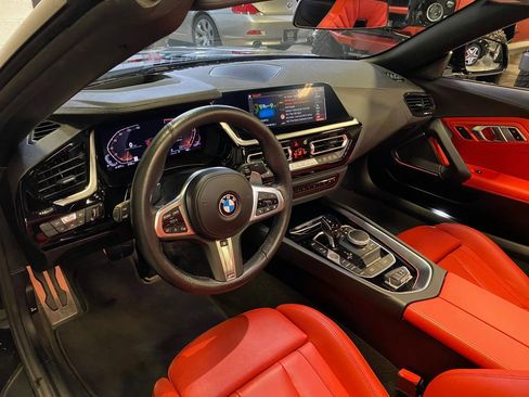 Used 2024 BMW Z4 sDrive30i w/ Premium Package image 16