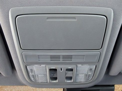 Used 2020 Honda Accord EX image 31