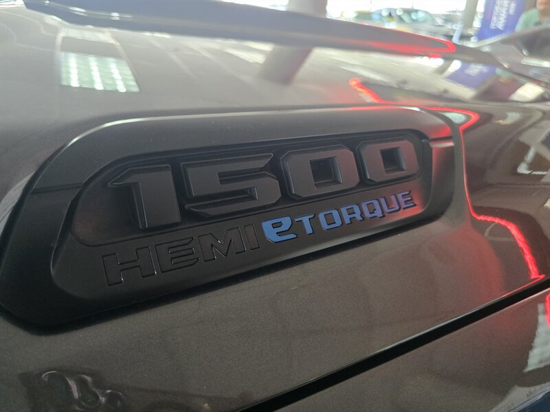 Used 2022 RAM 1500 Big Horn AWD/4WD image 39