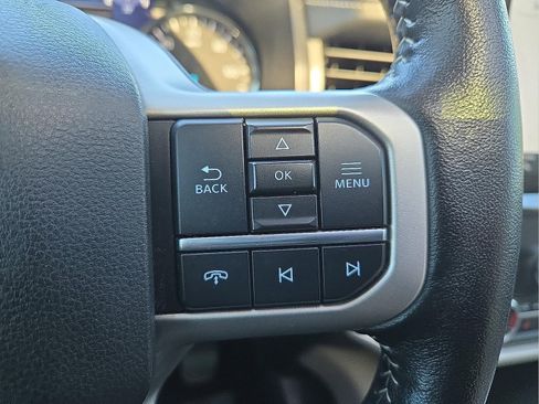 Used 2022 Ford Expedition XLT image 16