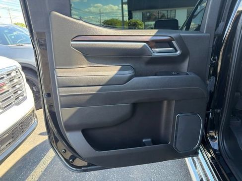 Certified 2025 GMC Sierra 1500 SLT w/ SLT Premium Plus Package AWD/4WD image 13