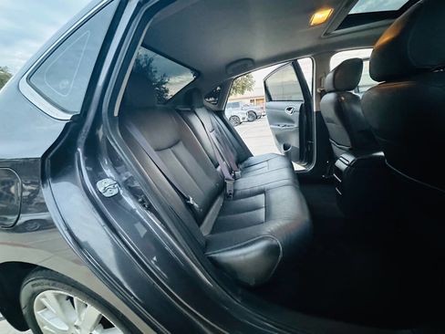 Used 2015 Nissan Sentra SL w/ SL Premium Package image 21