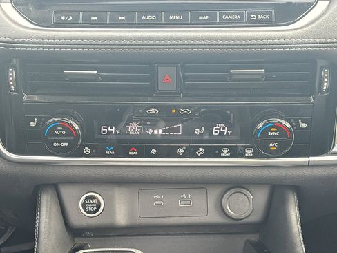 Used 2023 Nissan Rogue SL w/ SL Premium Package image 23