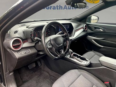 Used 2024 Chevrolet Trax RS w/ Driver Confidence Package FWD image 19