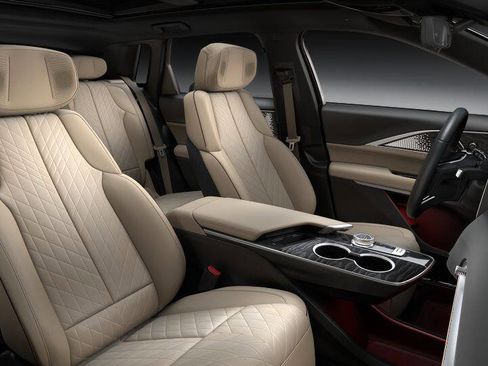 New 2025 Cadillac Lyriq Luxury image 70