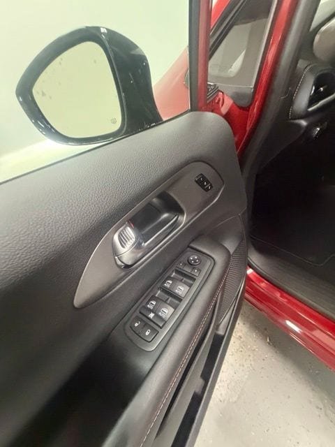 New 2027 Chrysler Pacifica Select AWD/4WD image 22