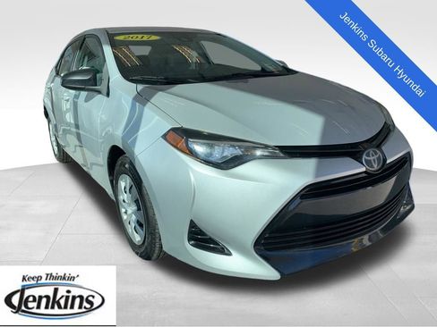 Used 2017 Toyota Corolla L w/ Carpet Mat Package (TMS) image 1