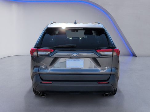 Used 2023 Toyota RAV4 XLE Premium image 8