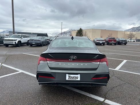 New 2026 Hyundai Elantra SEL Sport image 6
