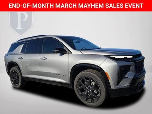 New 2026 Chevrolet Traverse RS image 2