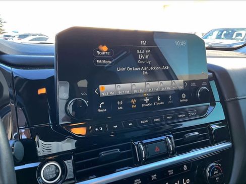 Used 2022 Nissan Pathfinder SL w/ Lighting Package (N92) image 29