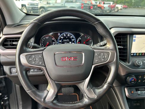 Used 2022 GMC Acadia AT4 w/ Technology Package AWD/4WD image 30