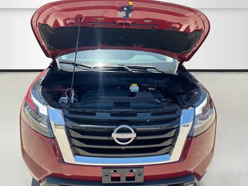 Used 2022 Nissan Pathfinder SL AWD/4WD image 32