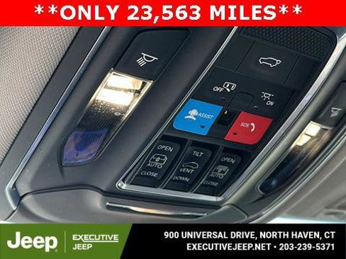 Certified 2022 Jeep Grand Cherokee Limited image 21