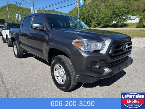 Used 2023 Toyota Tacoma SR AWD/4WD image 4