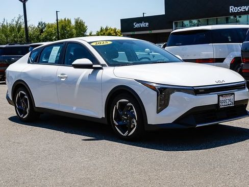 Used 2025 Kia K4 EX FWD image 6