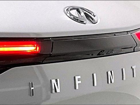 Used 2023 INFINITI QX60 Luxe image 40