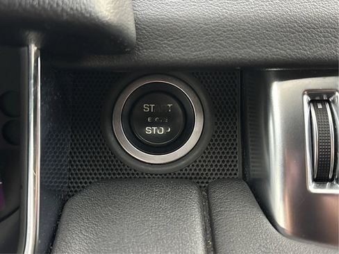 Used 2018 Land Rover Range Rover Sport HSE AWD/4WD image 38