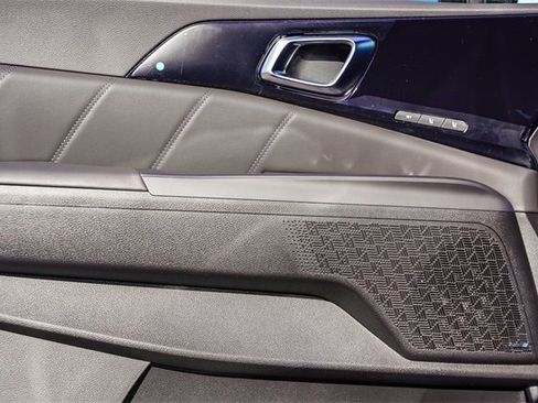 New 2026 Kia Carnival SX Prestige image 23