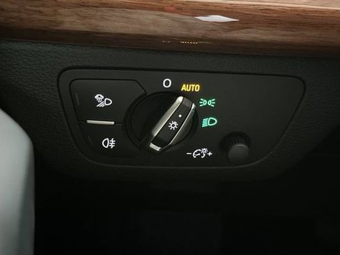 Used 2023 Audi Q5 2.0T Premium w/ Convenience Package image 33