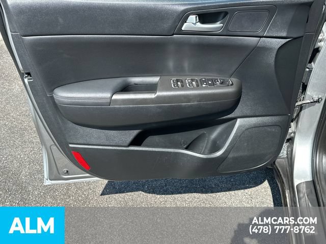 Used 2020 Kia Sportage S AWD/4WD image 11