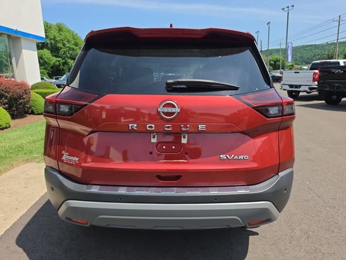 Used 2023 Nissan Rogue SV AWD/4WD image 4