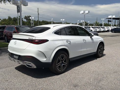 Certified 2025 Mercedes-Benz GLC 300 4MATIC image 3