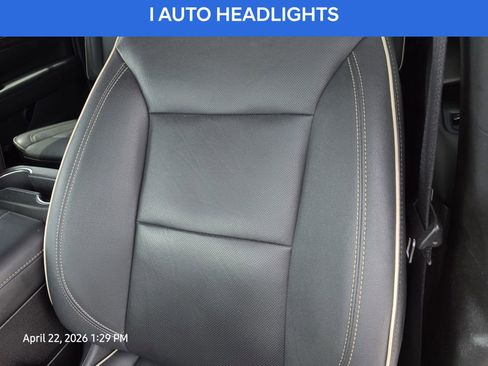 Used 2023 Chevrolet Suburban Premier RWD image 16