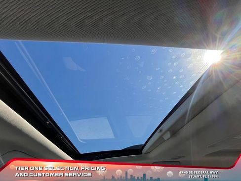 Used 2021 GMC Acadia Denali w/ Denali Technology Package image 34