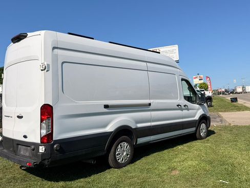 Used 2020 Ford Transit 250 148 High Roof Extended w/ Load Area Protection Package RWD image 5