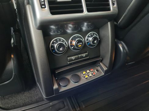 Used 2011 Land Rover Range Rover Supercharged image 18