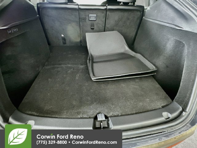 Used 2023 Tesla Model Y Long Range AWD/4WD image 28