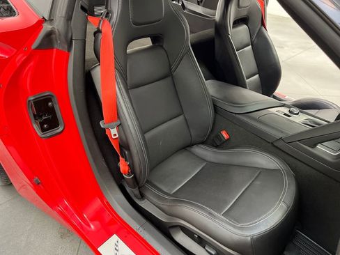 Used 2019 Chevrolet Corvette Stingray Coupe w/ Carbon Flash Badge Package RWD image 13