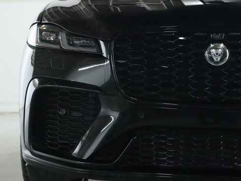 Used 2026 Jaguar F-PACE SVR image 6
