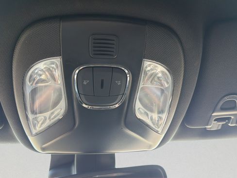 Used 2023 Jeep Compass Limited AWD/4WD image 20