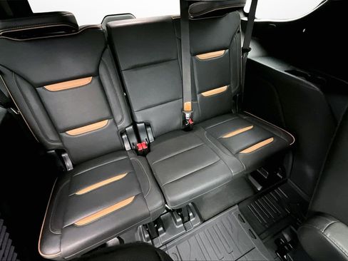 Used 2023 GMC Yukon AT4 w/ LPO, Floor Liner Package image 19