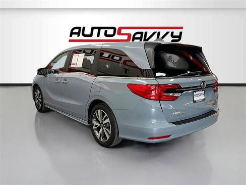 Used 2023 Honda Odyssey Touring image 5