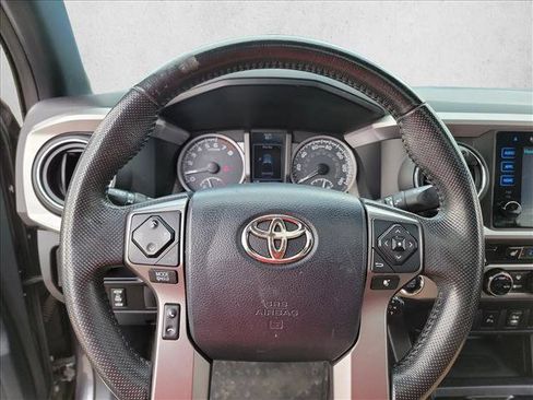 Used 2016 Toyota Tacoma Limited w/ Towing Package RWD image 20