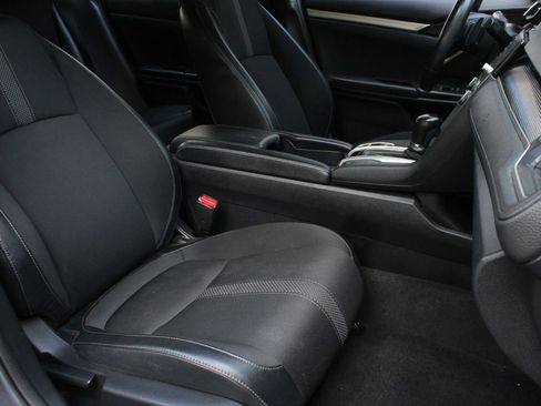 Used 2019 Honda Civic Sport image 28