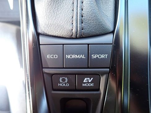 Certified 2025 Toyota Camry LE image 25