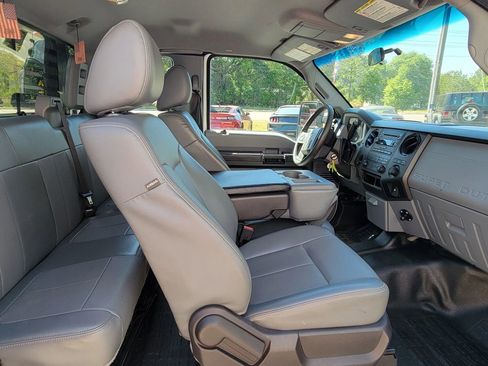 Used 2014 Ford F250 XL w/ Power Equipment Group image 21